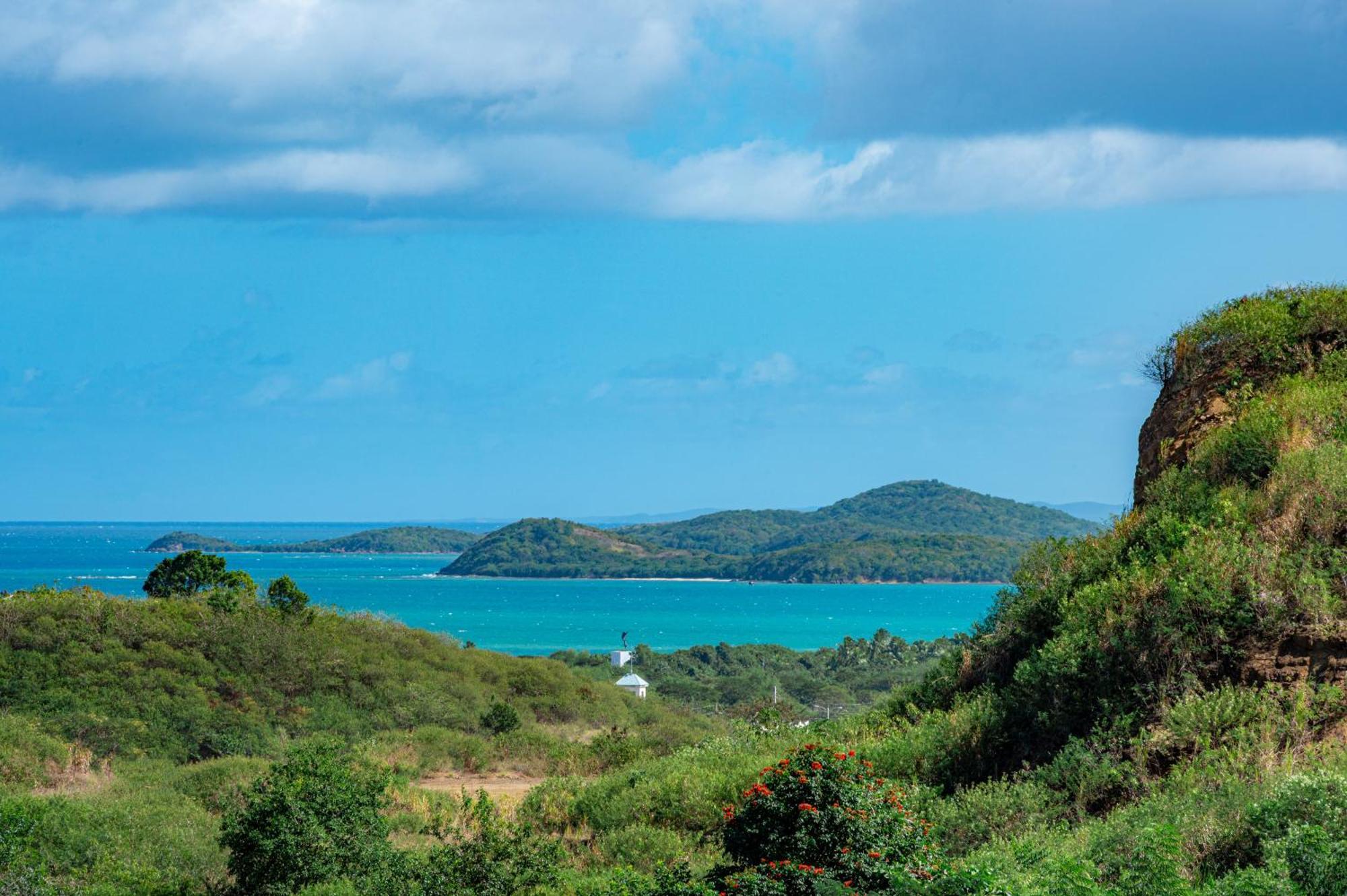 Ocean & Mountains View, Marina, Ferry, Vista Mar, Costa Esmeralda Ceiba Exteriér fotografie